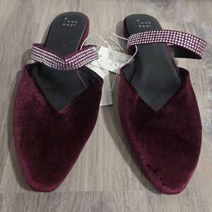 A New Day Maxine Mules in Burgundy Velvet with a Rhinestone Strap Size 8.5 NWT